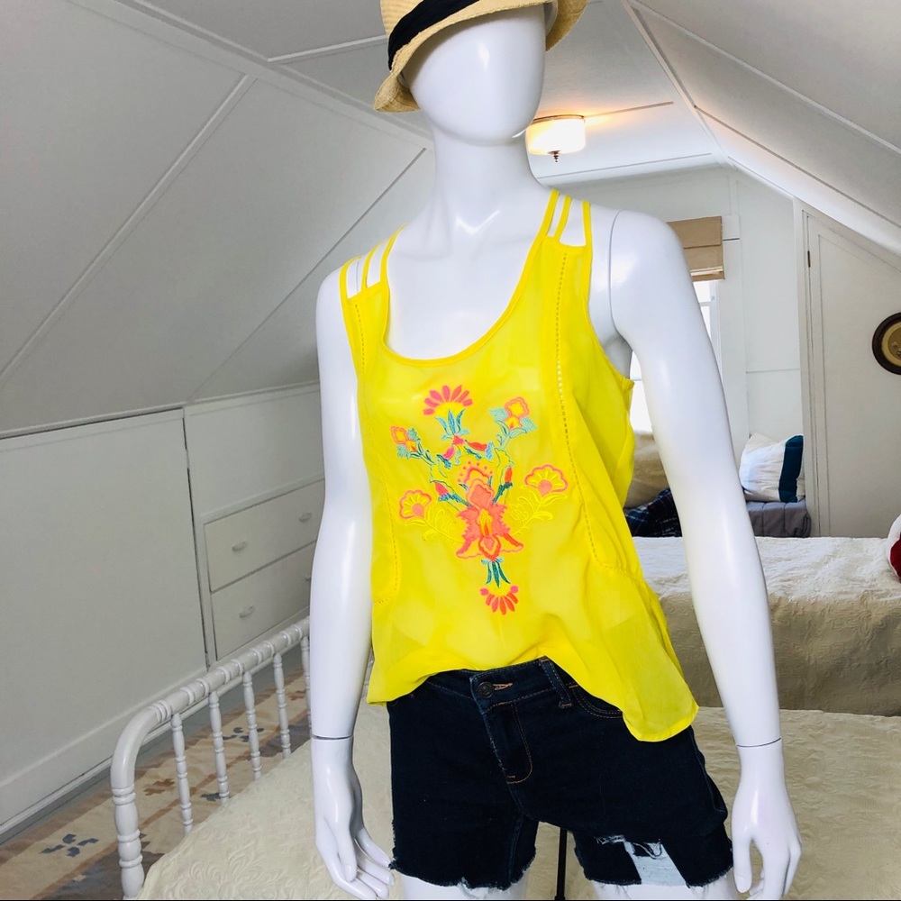 Yellow embroider flower sleeveless blouse top